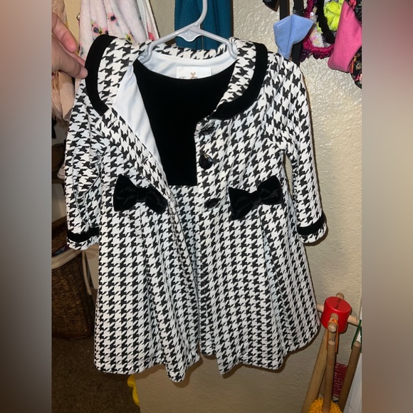 Rare Edition 2 piece dress set New with Tag Size 2t - Picture 2 of 3